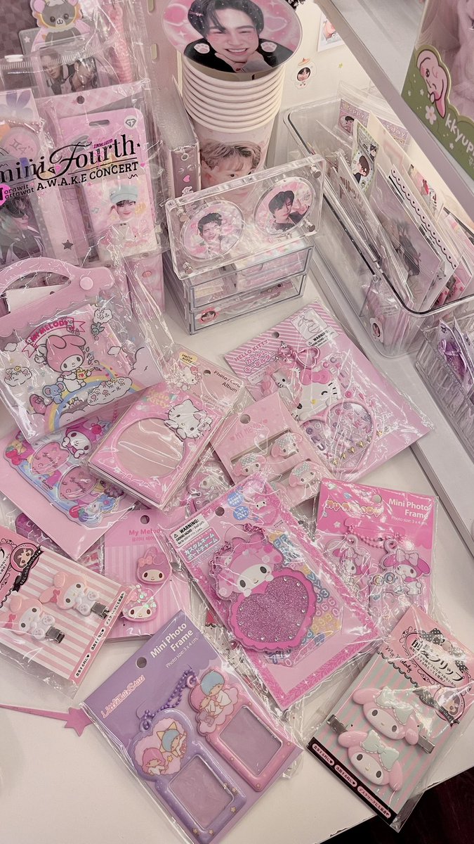 ˚ʚ 𝐦𝐢𝐮𝐦𝐢𝐮 ɞ˚⭐️🍮🍒 tweet media