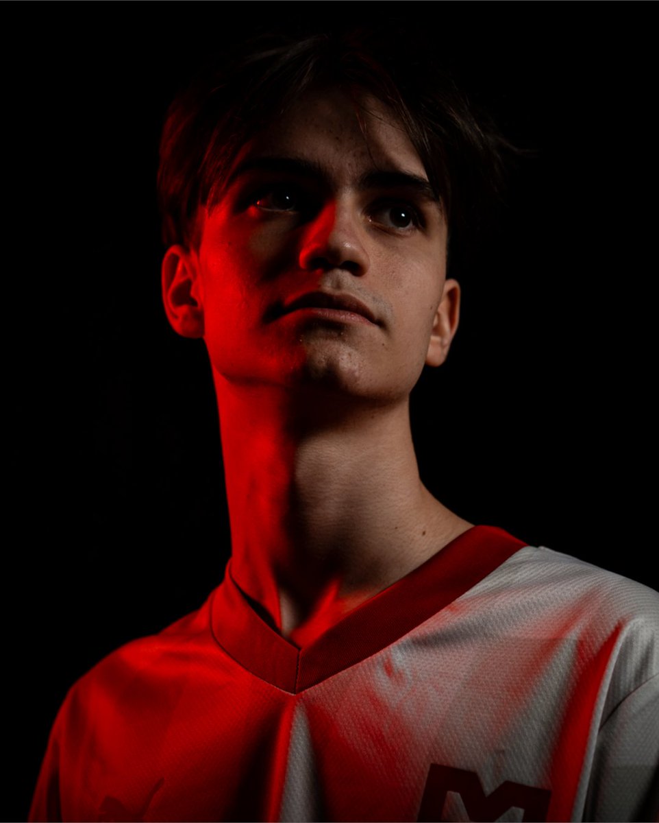 MOUZ tweet media