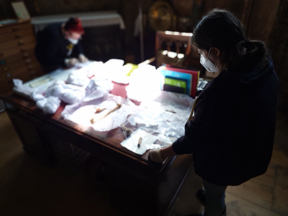 TewkesAbbey's tweet photo. We are very grateful to Claudia and Kate, two researchers from Germany who have kindly provided specialist bags, boxes and their time to package the bones from the Clarence vaults. Their time and effort has helped with the conservation of these bones. https://t.co/96MYtozgCo