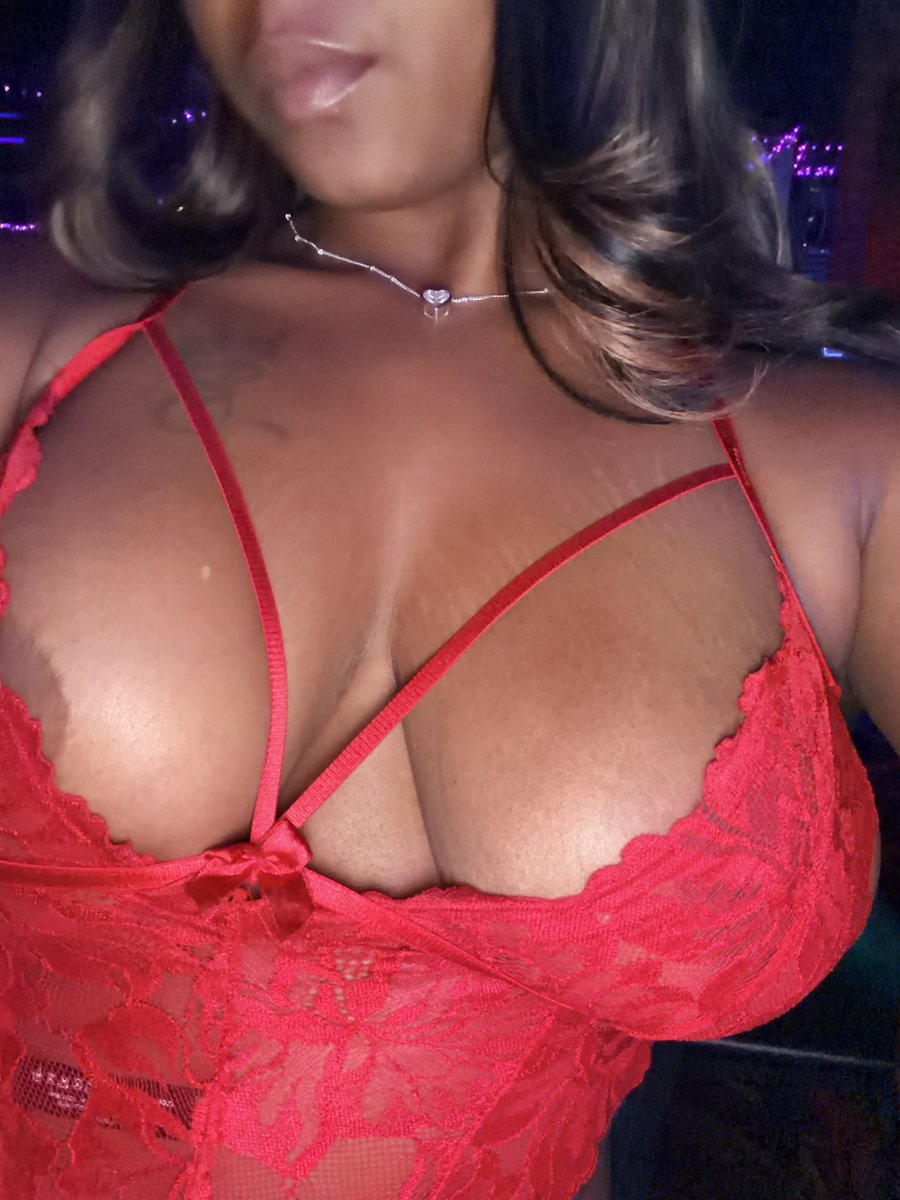 Aprettyproblem_ tweet media