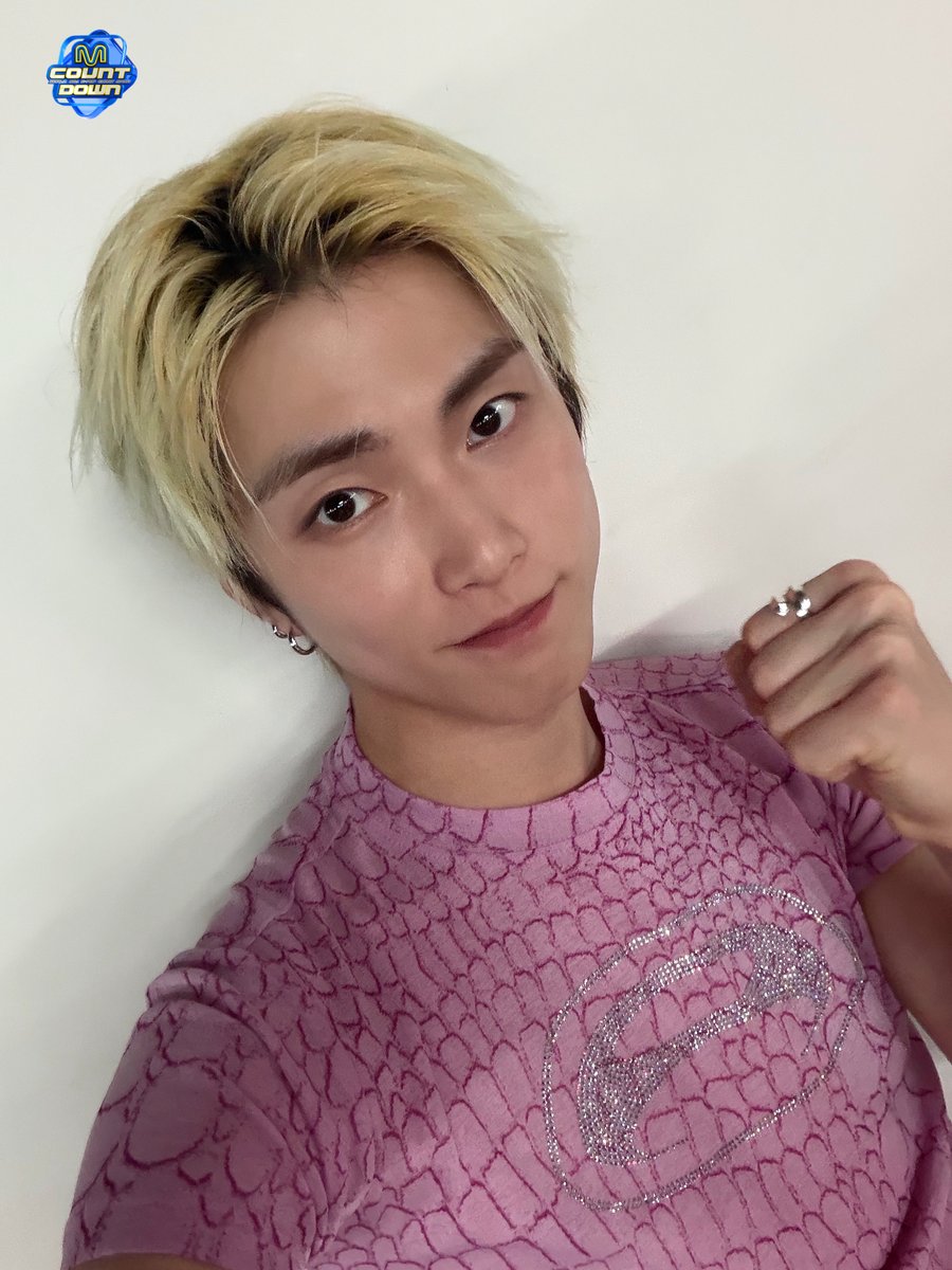 M COUNTDOWN tweet media