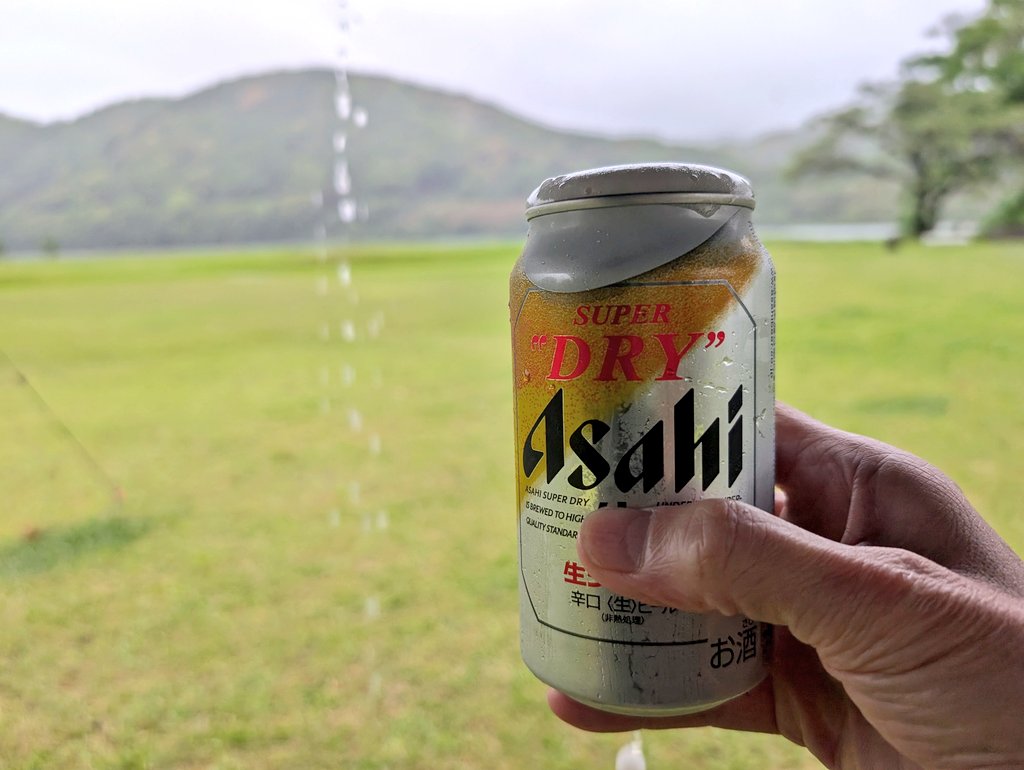 BbXSkD4wnSQfn89's tweet photo. まずは乾杯しよ。ずっと雨降ってて寒い。 #四万十川 https://t.co/MlON8KtM3E