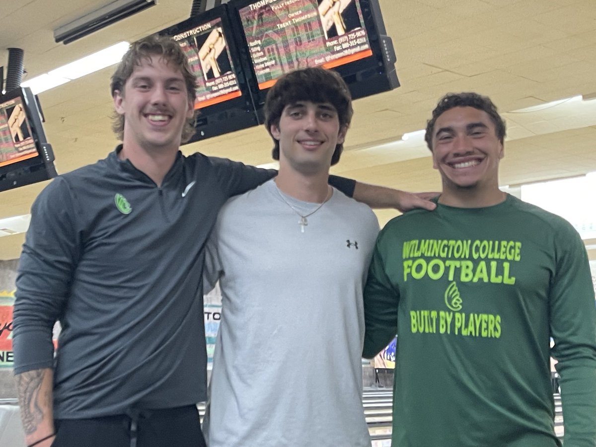 CoachKBurke3's tweet photo. Went bowling with some of our QBs last night.  We laughed, had fun, and rolled some occasional strikes.  Don’t think we have to worry about losing any of these guys to the Pro Bowlers Association Tour. 😂😂.  Good thing they throw better than they roll!

@DubC_Football https://t.co/IEW5QjPmpY