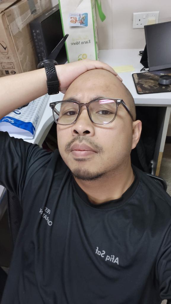 fiqsafw's tweet photo. One more week di tengah lautan https://t.co/0rayJe9soK