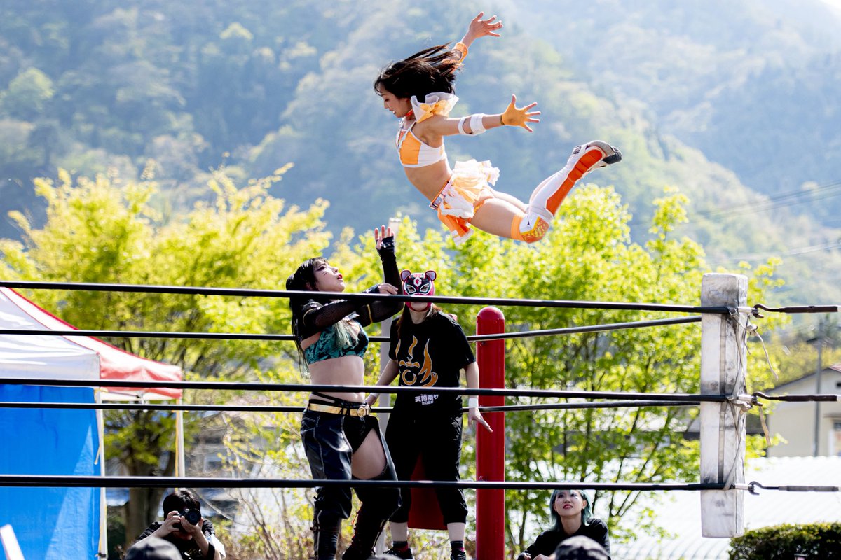 tengunoizumi's tweet photo. #みなかみ天狗祭2026
アクトレスガールズ提供試合
夏葵＆才原茉莉乃
VS
茉莉＆汐月なぎさ
選手の皆様祭りの会場を広く使って盛り上げていただき激烈ありがとうございました! https://t.co/o09PZVkNuR