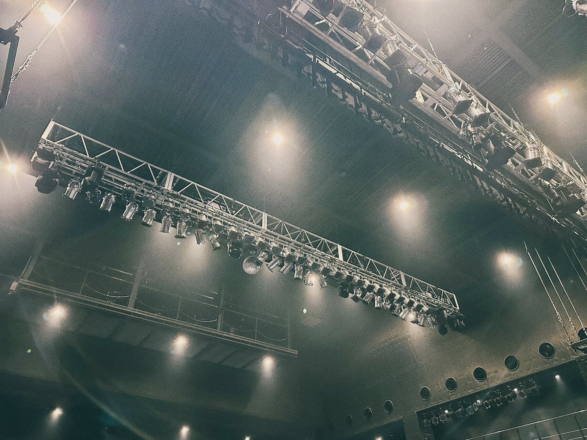 本日！「TOUR26 Downer Absolutely No One」5本目、Zepp Fukuoka公演！昨日の倉敷から福岡に移動して参りました🚶
