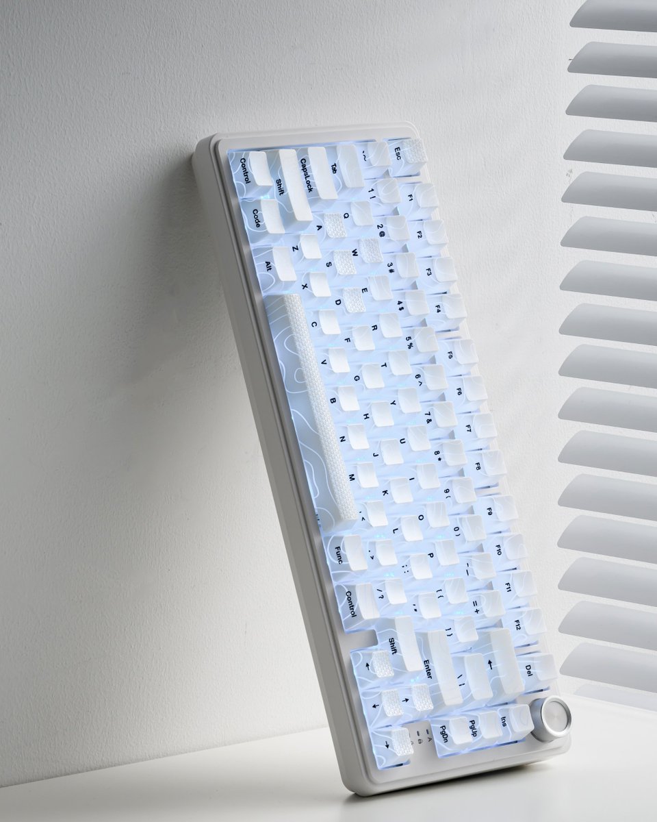 xvx_keyboard's tweet photo. Clean lines, elevated details 🤍
XVX M75 in White Topographic with IMD keycaps — where minimal design meets textured depth. ✨⌨️
🛒 https://t.co/zR4YUmgsS8
#XVX #M75 #MechanicalKeyboard #Topographic #DeskSetup #KeyboardAesthetic https://t.co/KqCmu1MapO