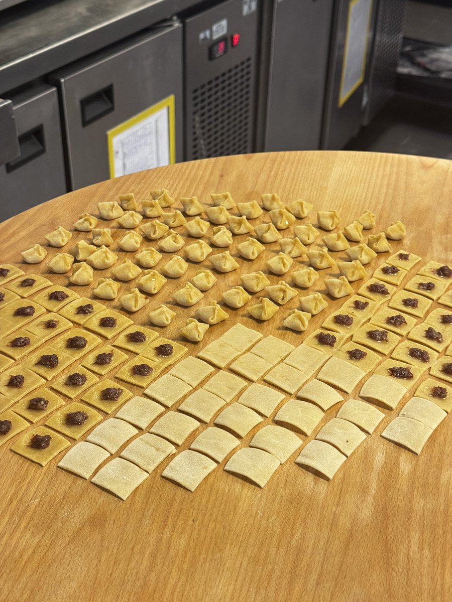 ginnynatnicha tweet media