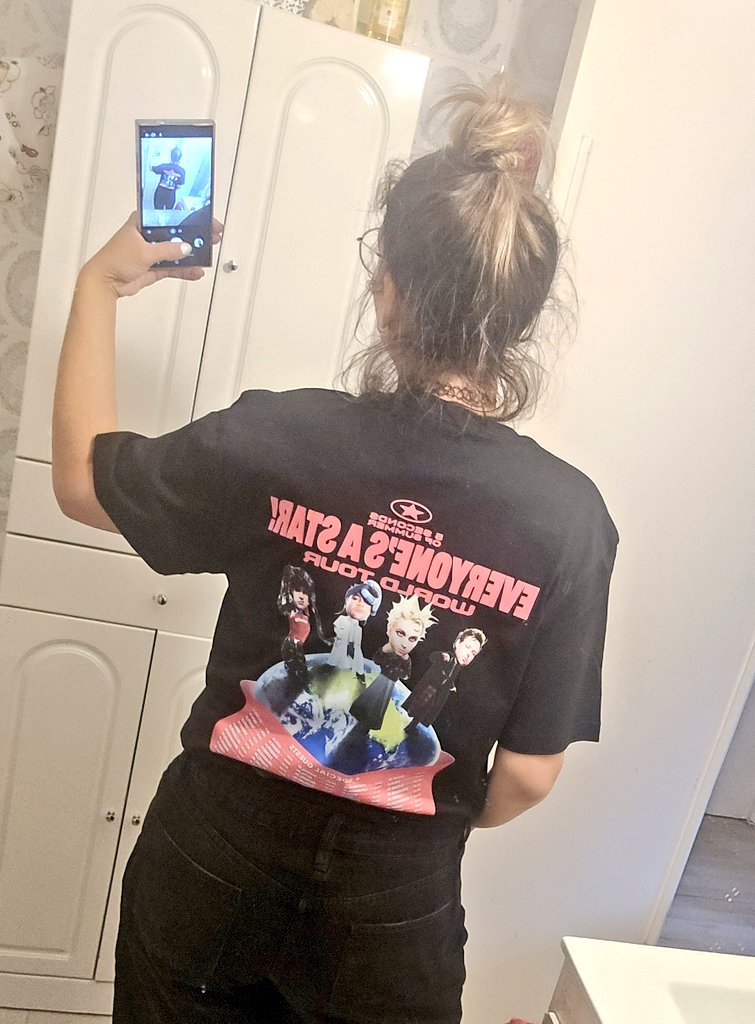 CRIS✨️ tweet media