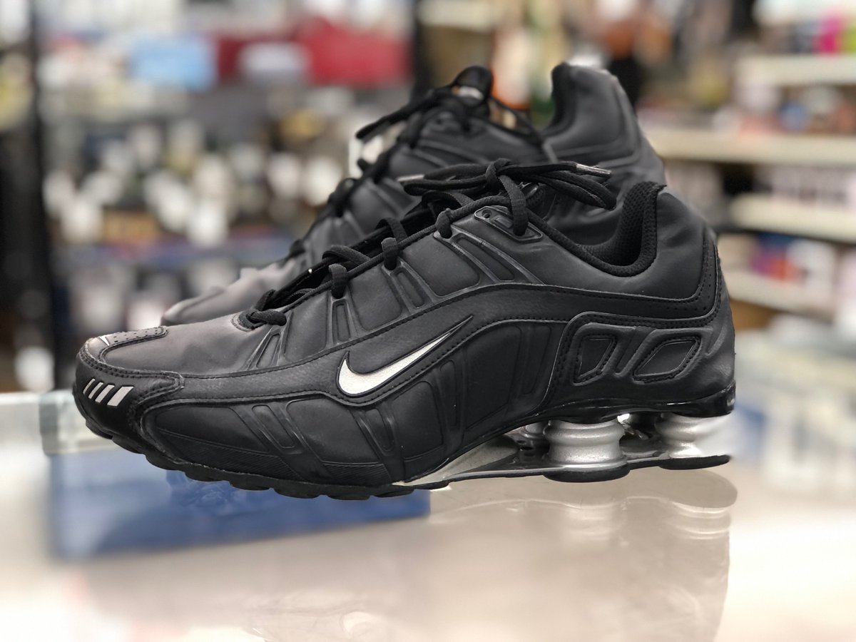 Y2K スニーカー ナイキ NIKE SHOX ブラック 26cm 【公式通販】
