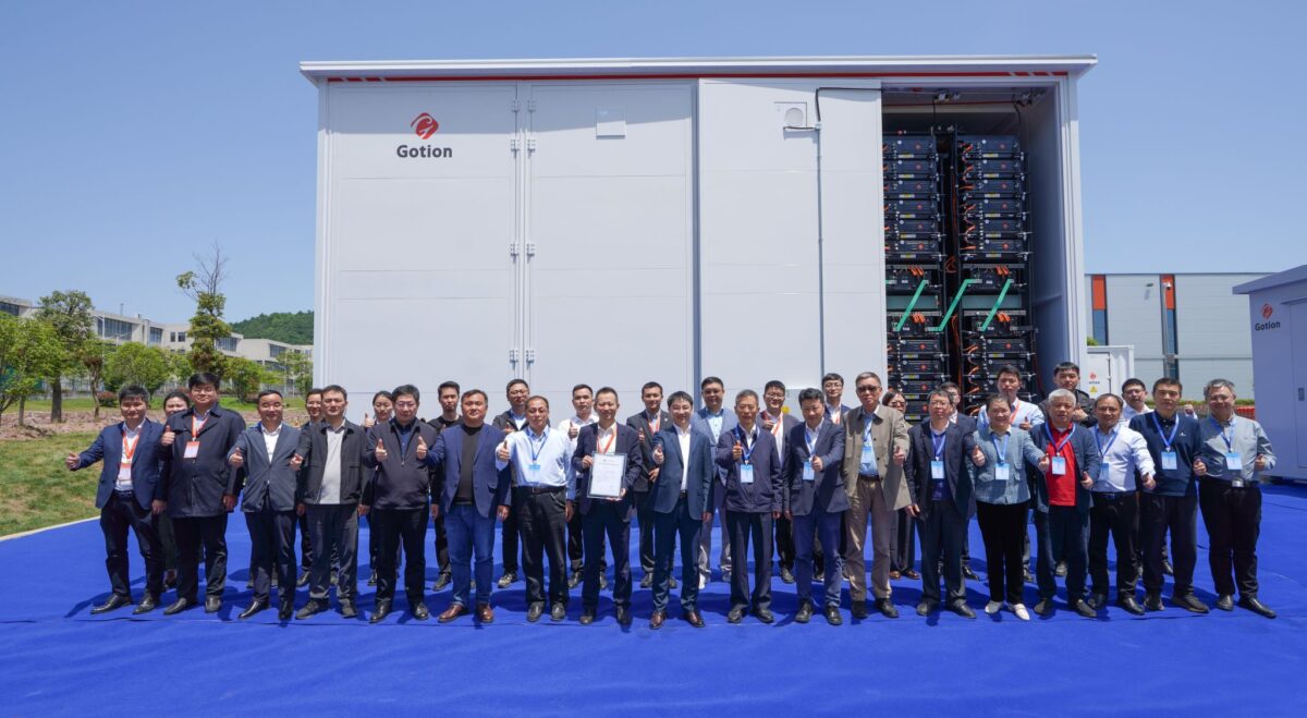 pvmagazine's tweet image. Gotion unveils 5 MW/18.8 MWh ensclosed battery storage system: While the exact specifications of the new product, such as dimensions and weight, haven’t been disclosed, available imagery suggests potential… dlvr.it/TSJ5NN #Photovoltaics #EnergyStorage #RenewableEnergy