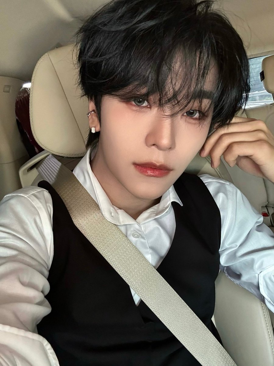 He_Gumi's tweet photo. 260430 #알파드라이브원 플러스챗 #허씬롱 

많이 올렸으니까 보고싶을 때 한장씩 봐봐요 ㅋㅋㅋㅋㅋ😬

#씬롱 #XINLONG #鑫隆 #シンロン  #ALD1 #ALPHADRIVEONE #알파드라이브원 #알디원 https://t.co/XNqsdtRpRY