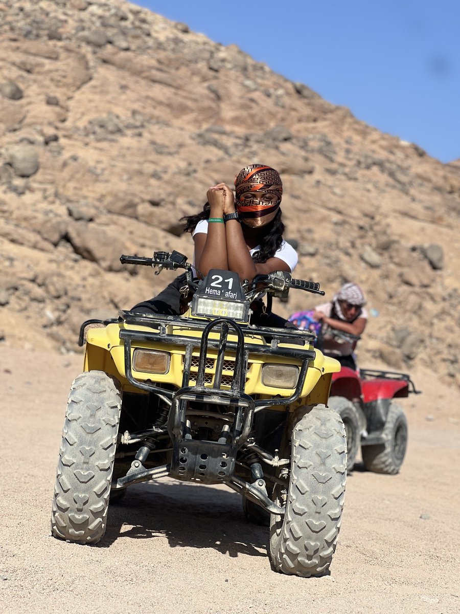 BigChubss's tweet photo. Day 2 in Egypt. 
Time of my life! 🤩 https://t.co/CpFY9r7LKH