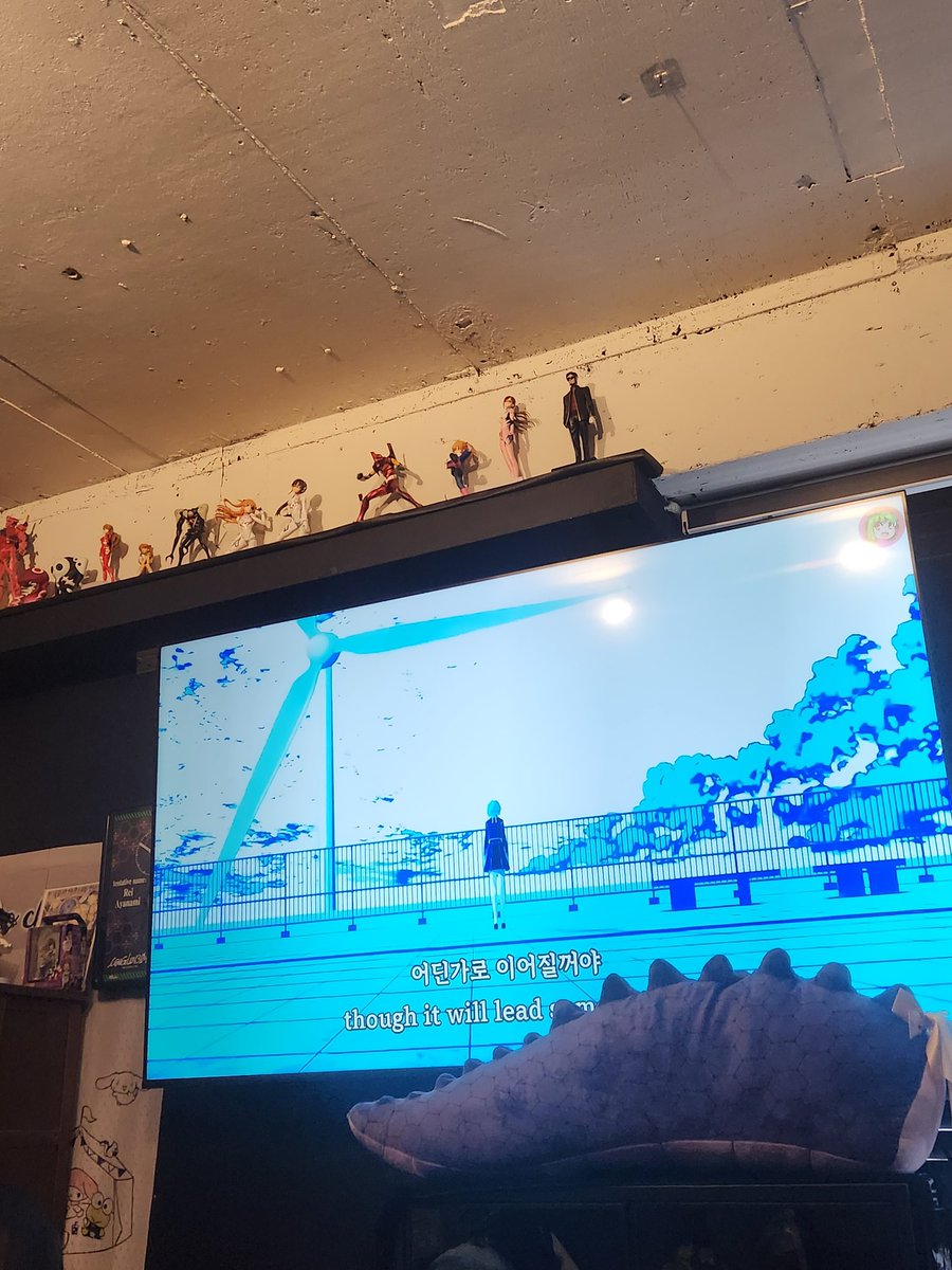 sweetdevil_77's tweet photo. 오타쿠 바를 왔어요...////
아이기스 시켰더니 페3 노래 틀어주셨어요!!! https://t.co/9x75lHqt10