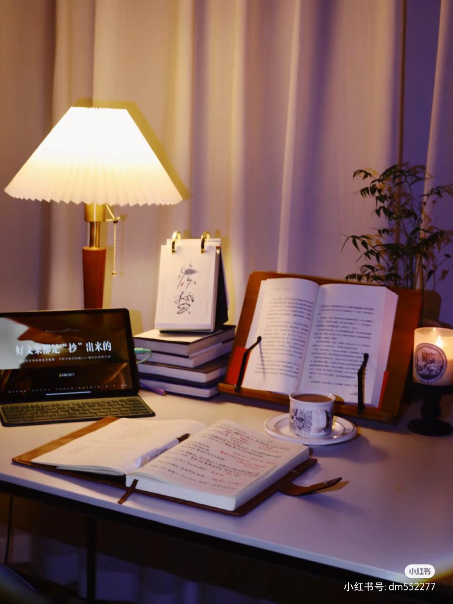 よじな tweet media