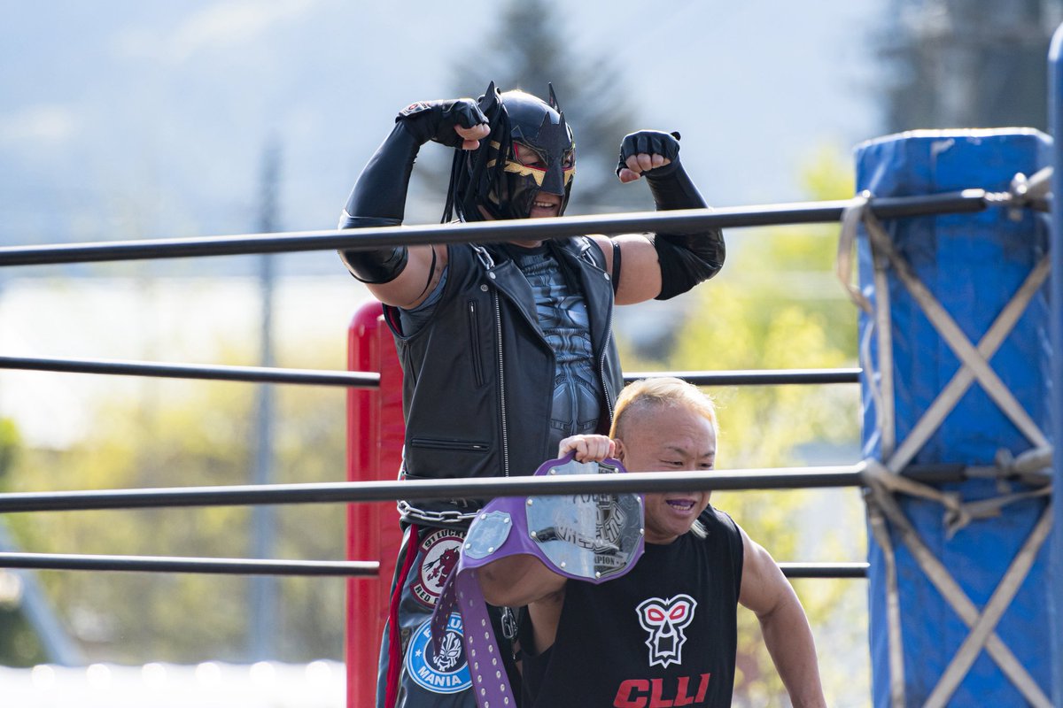 tengunoizumi's tweet photo. #みなかみ天狗祭2026
プロレスメインイベント
グレート・サスケ ＆ 福士”赤天狗”
VS
マッチョ・パンプ ＆ 佐野直

メインにふさわしい激アツプロレスを激烈ありがとうございました！ https://t.co/UbN0zxWpcx