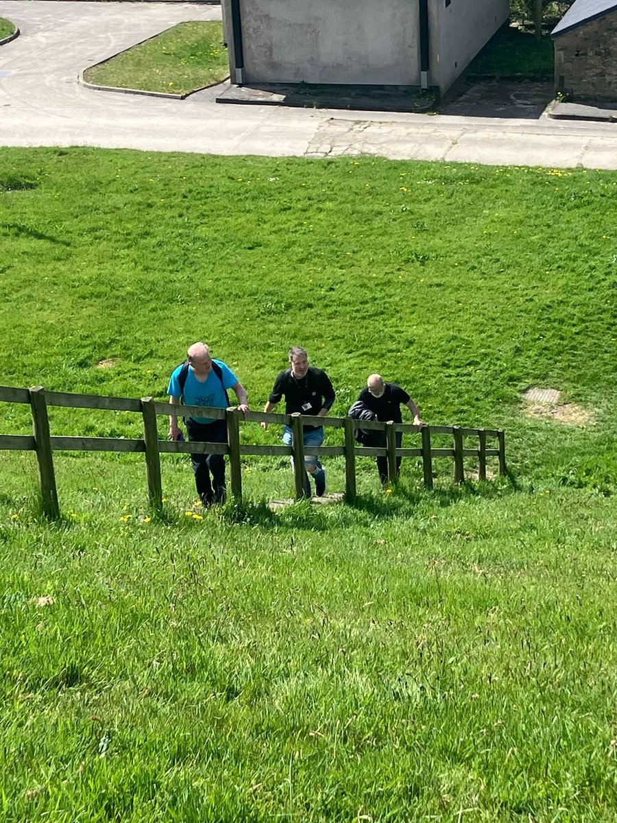 RRR_LUF's tweet image. Framing Freedom Walk 🚶‍♂️🌿

A brilliant walk with the Framing Freedom group, covering 6.5 miles up to Fishmoor Reservoir and back. A great day outdoors, building wellbeing, connection, and shared experience through movement and nature.

#wellbeing #Rootscommunity #RedRoseRecovery