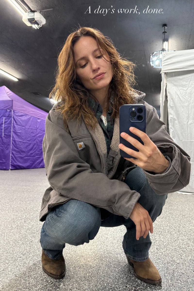 bruny dollanganger tweet media