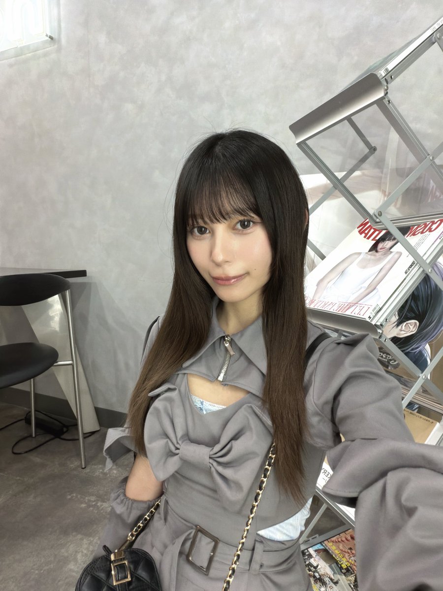 リリ tweet media
