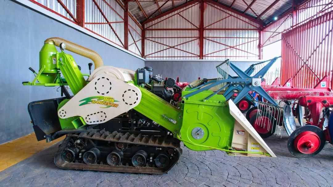 danbaward101's tweet photo. No stories when you lease them, because there is also a discipline built into this system. With tracking devices and supervised use, the equipment is managed, not abused. That is how projects last. Idoho mkpo inua.
@_PastorUmoEno https://t.co/cRxHNXwSFe