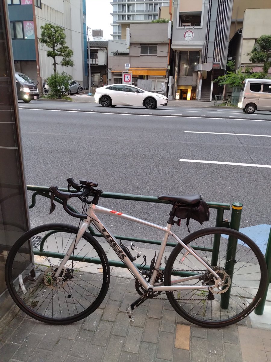 130b14's tweet photo. チャリのワイヤー交換4日かかりました　#調整ボルトつけ忘れ　#stiレバーグリス固着　#ワイヤーかけ間違え　#ワイヤー中折れ https://t.co/YcK4Z4ute9