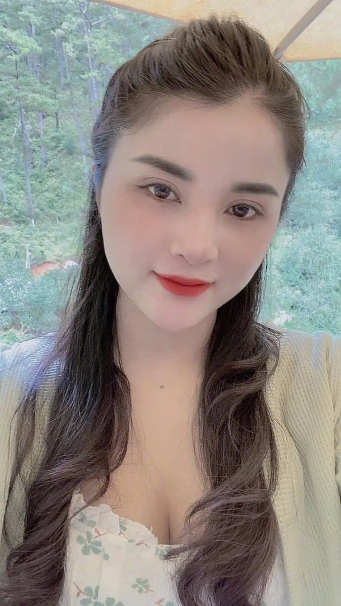 Huyền Huyền tweet media