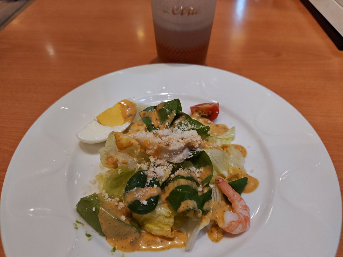 2gNfPoMOVW69544's tweet image. デニーズで、あめいろたまねぎのスープハンバーグとライスと、ハーフCOBBサラダとドリンクバーと、季節のフルーツ〜タイマンゴーと、ダイヤモンド会員限定の無料デザート、あずきとレモンチーズのドラさんどを頂きました☺
美味しくてお腹いっぱいです☺
#デニーズ
#ハンバーグ
#マンゴー