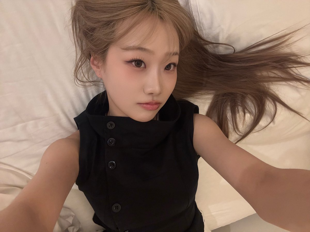 loveone_official tweet media
