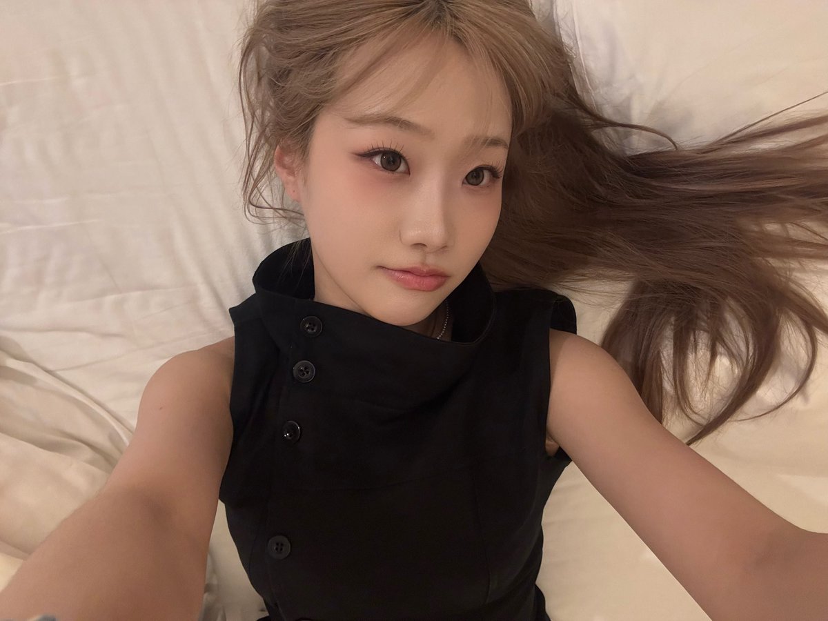 loveone_official tweet media
