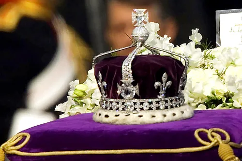 Macropulse01's tweet photo. Mamdani says he would ask King Charles to return Koh-i-Noor to India

#Kohinoor #India #KingCharles https://t.co/uQGpKm9Ykx