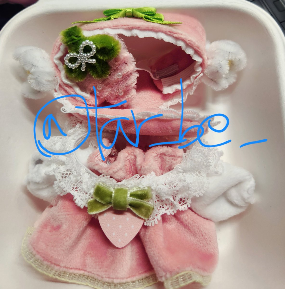 타비 tweet media
