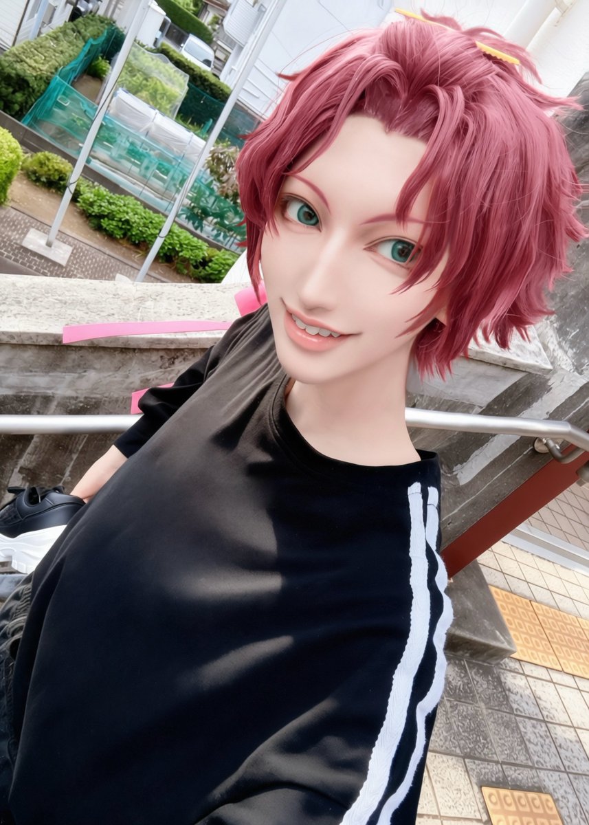 もん tweet media