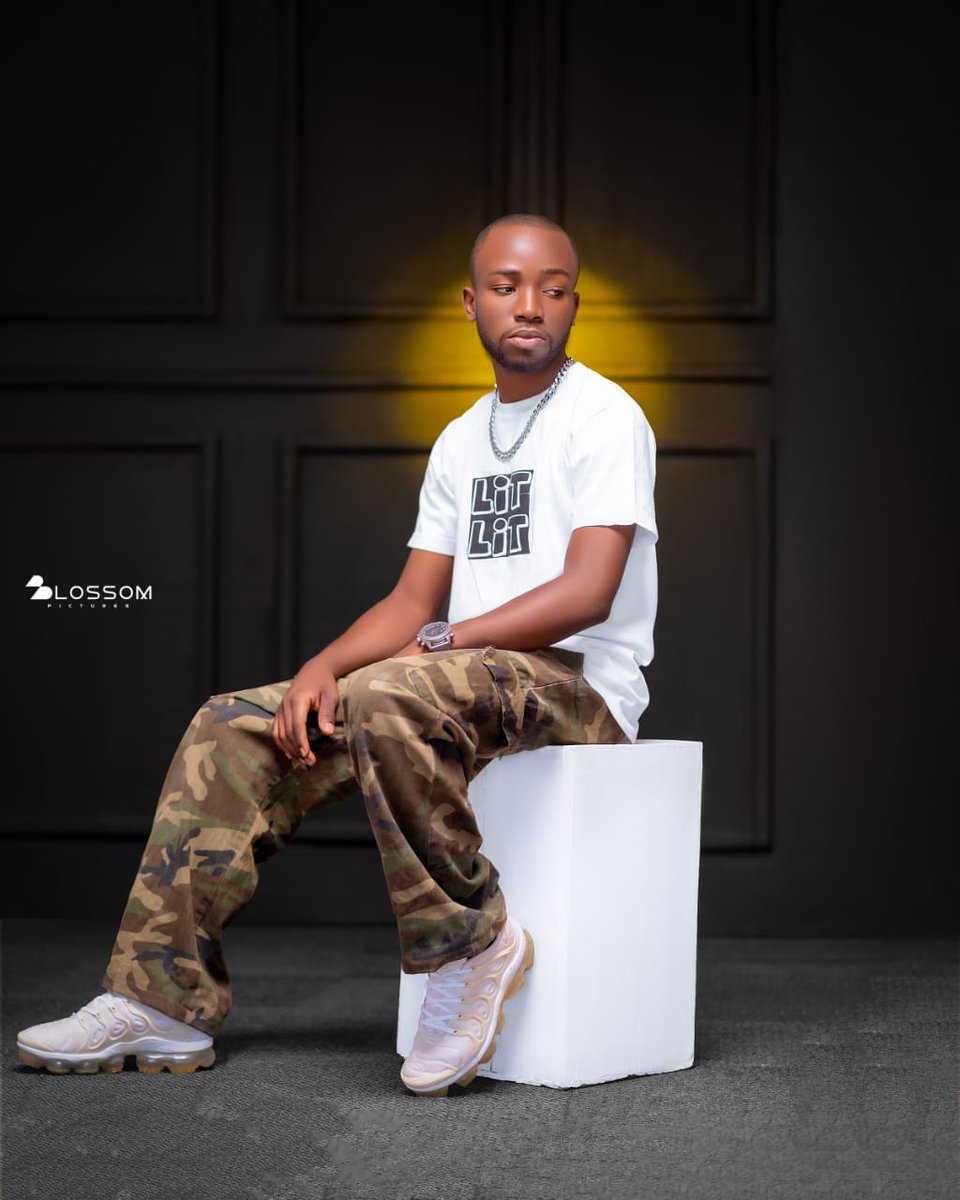 LIT CLOTHING BRAND tweet media