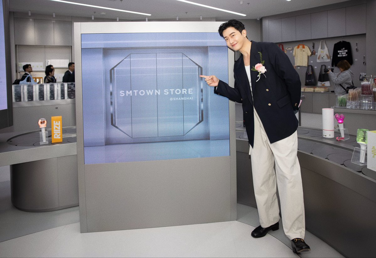 zhoumi周觅조미 tweet media