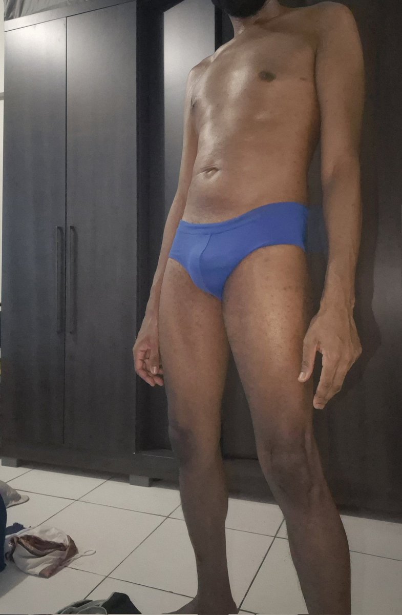 Caço homens na rua! - I hunt men in the street! tweet media