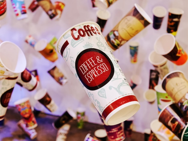 Goldenboxuk's tweet image. Custom printed coffee cups elevate your brand! 🥤 Ideal for cafes, our branded packaging boosts customer experience &amp;amp; shows quality commitment. Enquire now! #custompackaging #brandedpackaging #industrialpackaging #fastfoodpackaging #takeawaypackaging #palletboxes