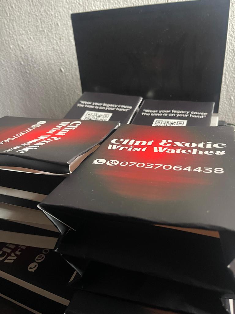 COLMAN1122's tweet image. We moved from "visualizing" to "actualizing"

This branded bag is designed to turn heads and keep your customers coming back for the experience.

​Available for new projects? Let's deal 🤝

​#GraphicDesign #Printing #Wristwatch #BrandingDesign #FinishTheStory