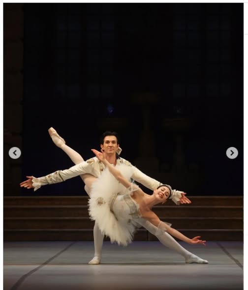 🩰💦 Romanian ballet dancer Alina Cojocaru performing with Rupert Pennefather in George Balanchine's "Diamonds" for the Royal Ballet.
📷 Svetoslav Nikolov alongside <a href="/tsetso/">tsetso</a>.g.ivanov @nikola_hadjitanev #maiamakhateli
