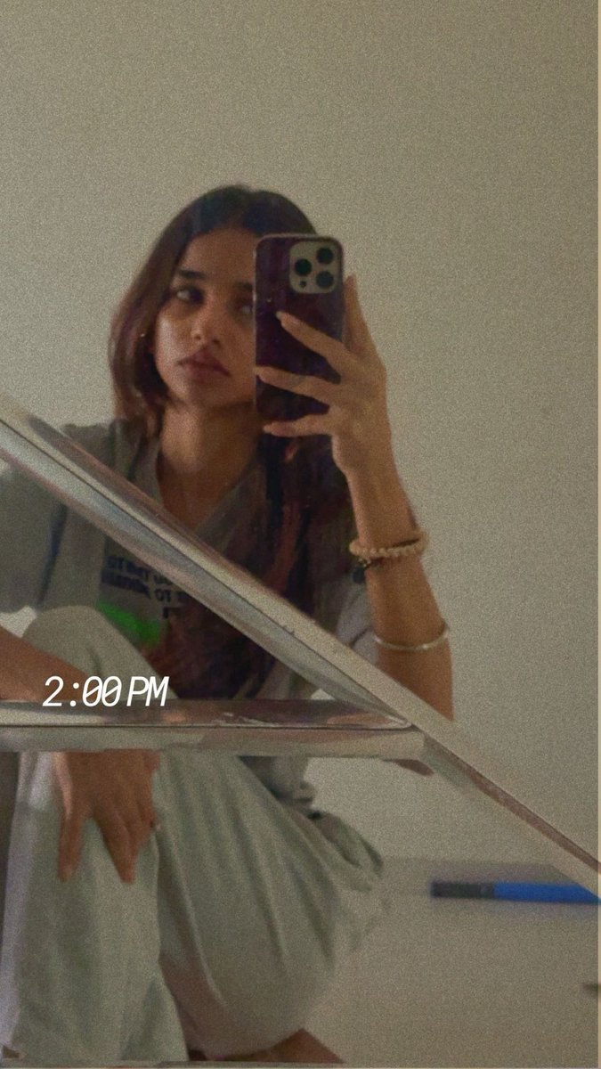 BareMinimum tweet media