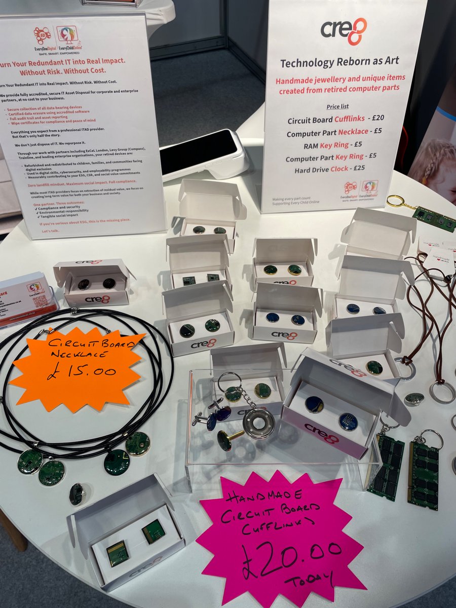 EverychildUK's tweet photo. Cufflinks for IT Professionals! Come and see our Cufflinks made with recycled computer parts - Stand 5/Q31.

#NationalCyberSecurityShow #TheSecurityEvent #HealthAndSafetyEvent #WorkplaceEvent #FireSafetyEvent #ITAD #CyberSecurity #PhysicalSecurity #FacilitiesManagement #ESG https://t.co/3RLQgFrGMv