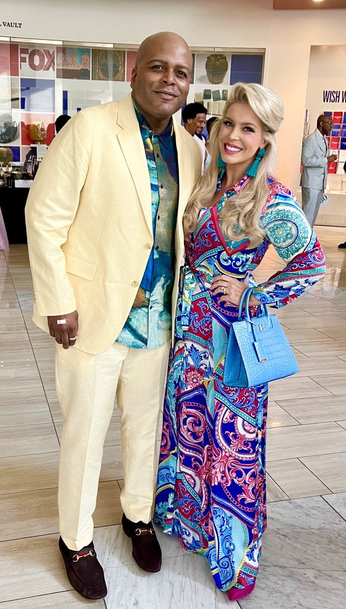 bmh1973's tweet image. #aboutlastnight  #NBAF 20th Annual Fine Art + @neimanmarcus fashion show .
