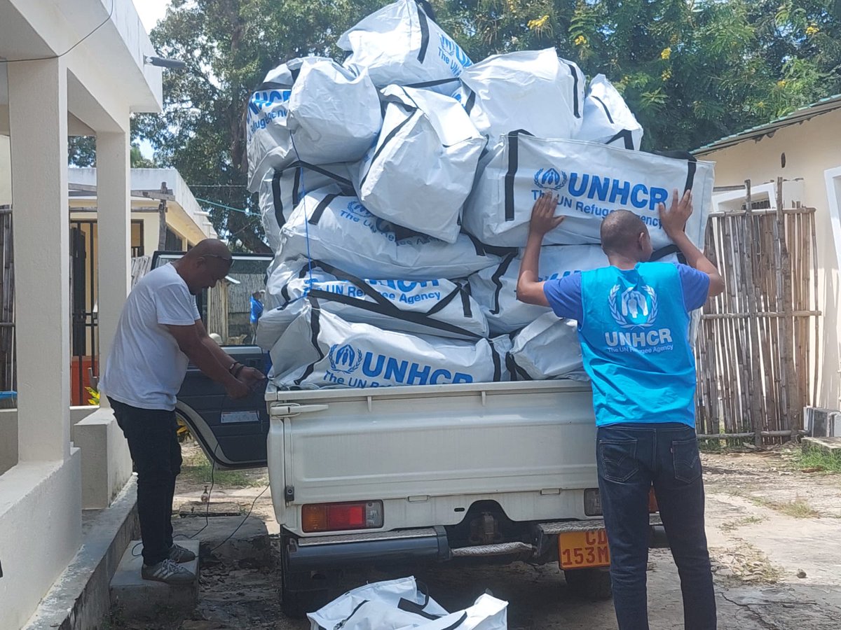 UNHCRMozambique's tweet photo. Preparedness is part of protection.

With support from the Mozambique Humanitarian Fund (MHF), UNHCR and AVSI are pre-positioning protection kits in northern Mozambique, ready to support those most at risk when displacement occurs. https://t.co/fjZBP7rZ9j