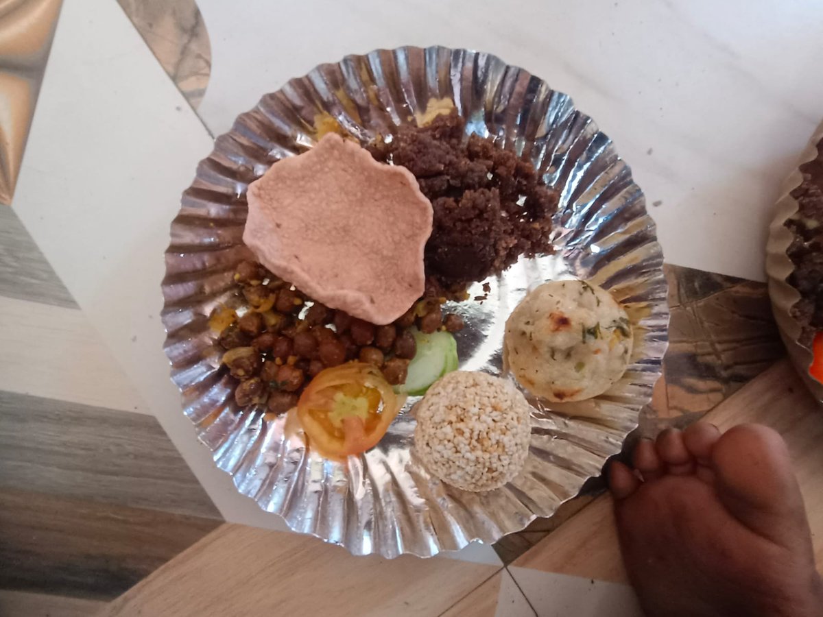 fcidoaurangabad's tweet image. एफसीआई द्वारा आंगनवाड़ी केंद्र फारोला, बिडकीन में ‘पोषण पखवाड़ा’ मनाया गया।
माताओं व बच्चों के लिए पोषण, स्वास्थ्य व “नो स्क्रीन टाइम” पर जागरूकता कार्यक्रम आयोजित।
#PoshanPakhwada #HealthyIndia