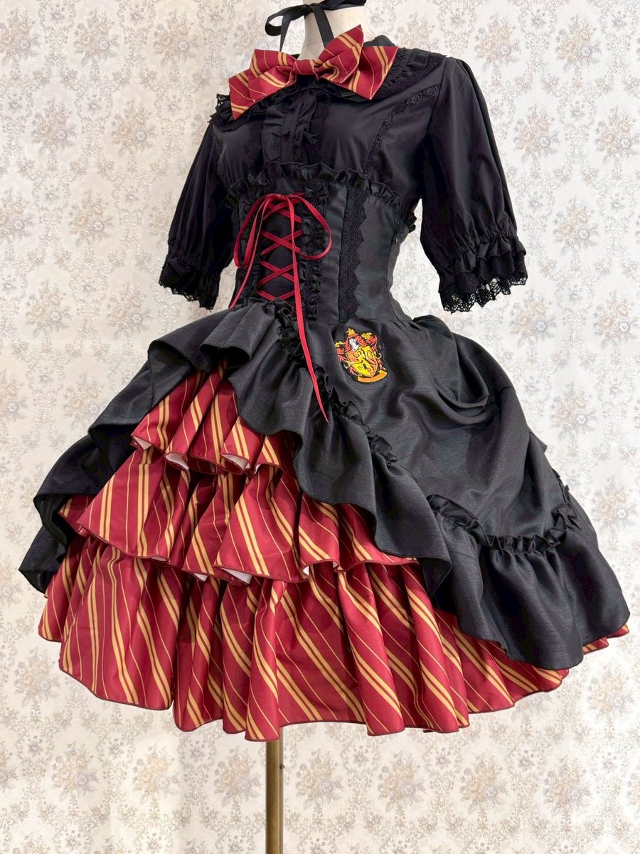 ❤️おすすめコーデ紹介❤️ 【ATELIER PIERROT】 バッスルコルセット