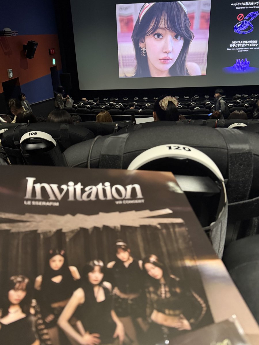_keykey_1_'s tweet photo. ルセラのみんなが輝いていました。
オフイベの感覚で見れます。
#ルセラの世界に飛び込め
#息をのむ没入体験 https://t.co/ADaOZMPWjs