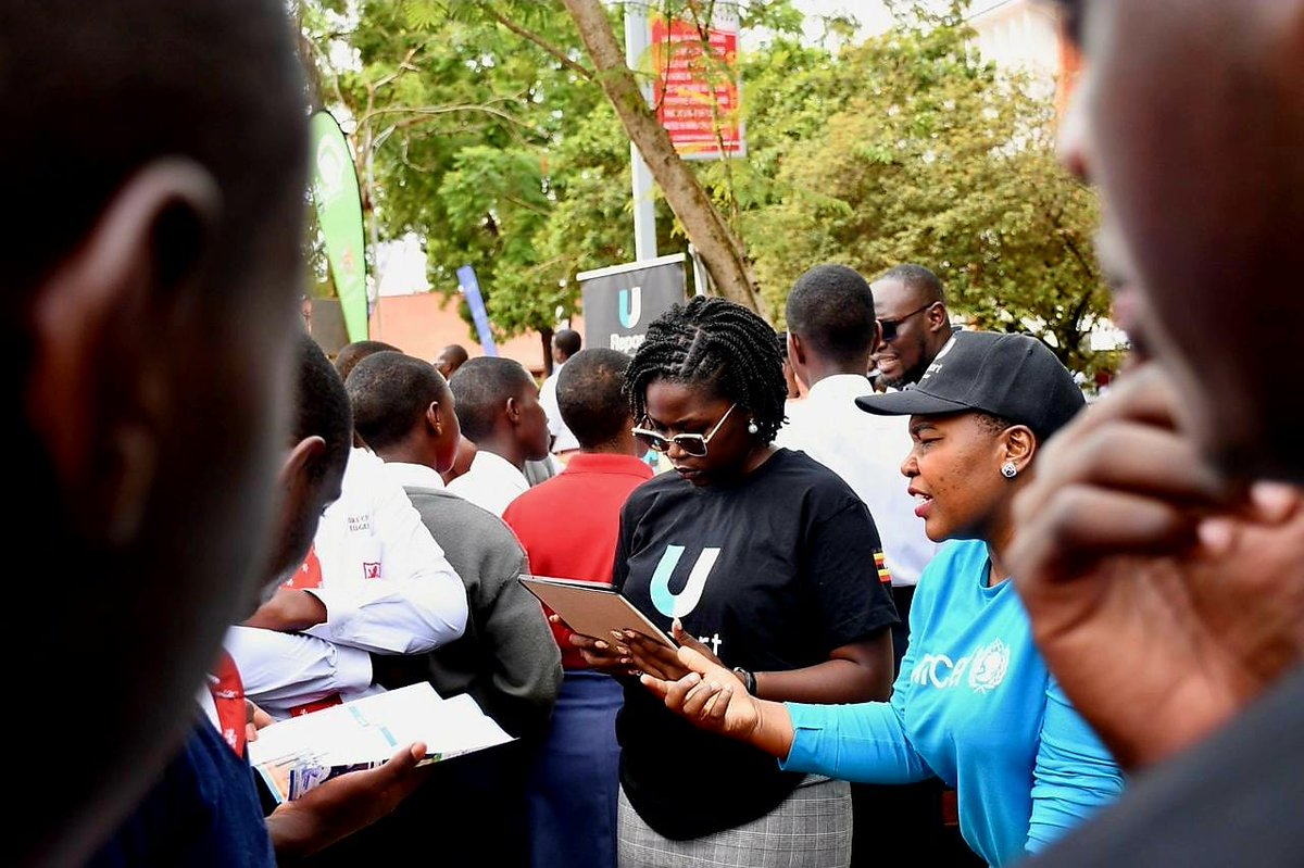 We had an incredible #Fundoo session with young people yesterday during the Annual Careers Exhibition at King’s College Buddo, connecting brighter minds to digital learning opportunities 

Big shoutout to our awesome partner <a href="/sauti116/">Sauti 116 Helpline, Uganda</a>  for making it even more impactful 🤝

The
