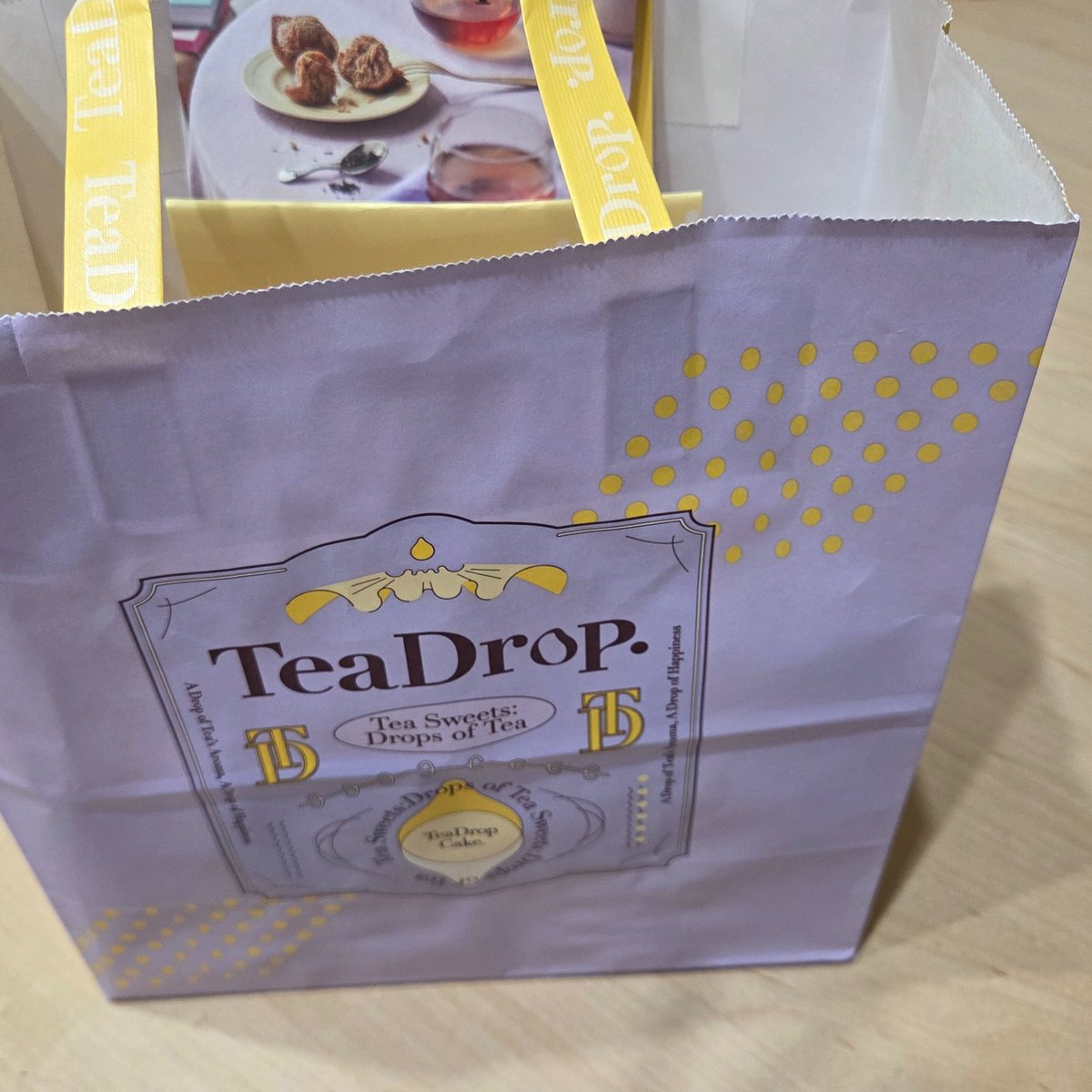 LariGuras's tweet photo. 池袋に念願のTeaDrop.が！
ずっと気になってたんよねぇ。紅茶好きとしては外せない。。。
ひとまず全種類買ってきたぞい。

この系列店、外さないんだよねぇ
楽しみー( 'ω' و(و"♪ https://t.co/stRwWSdbzL