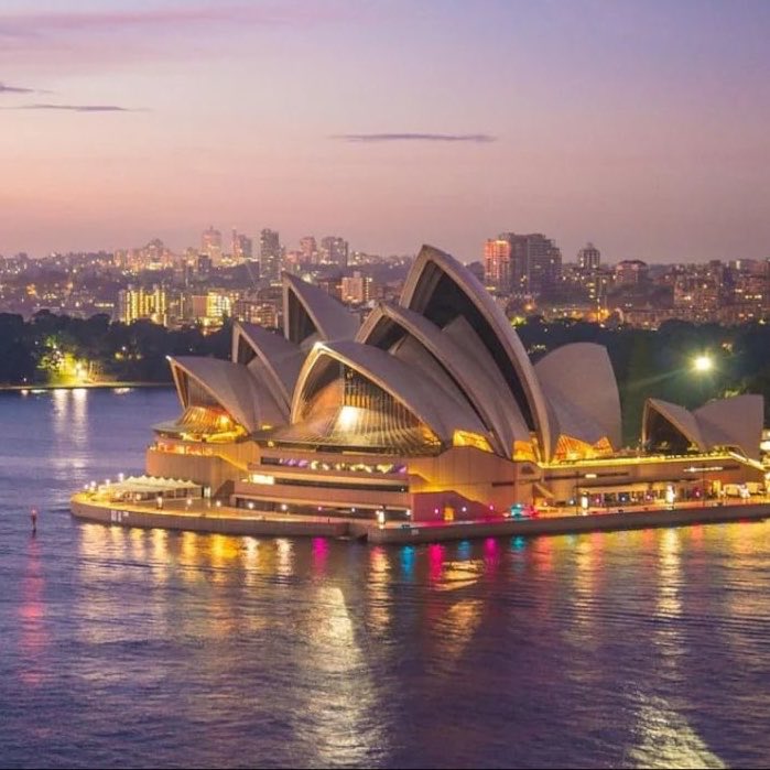 Globe Eye News tweet media