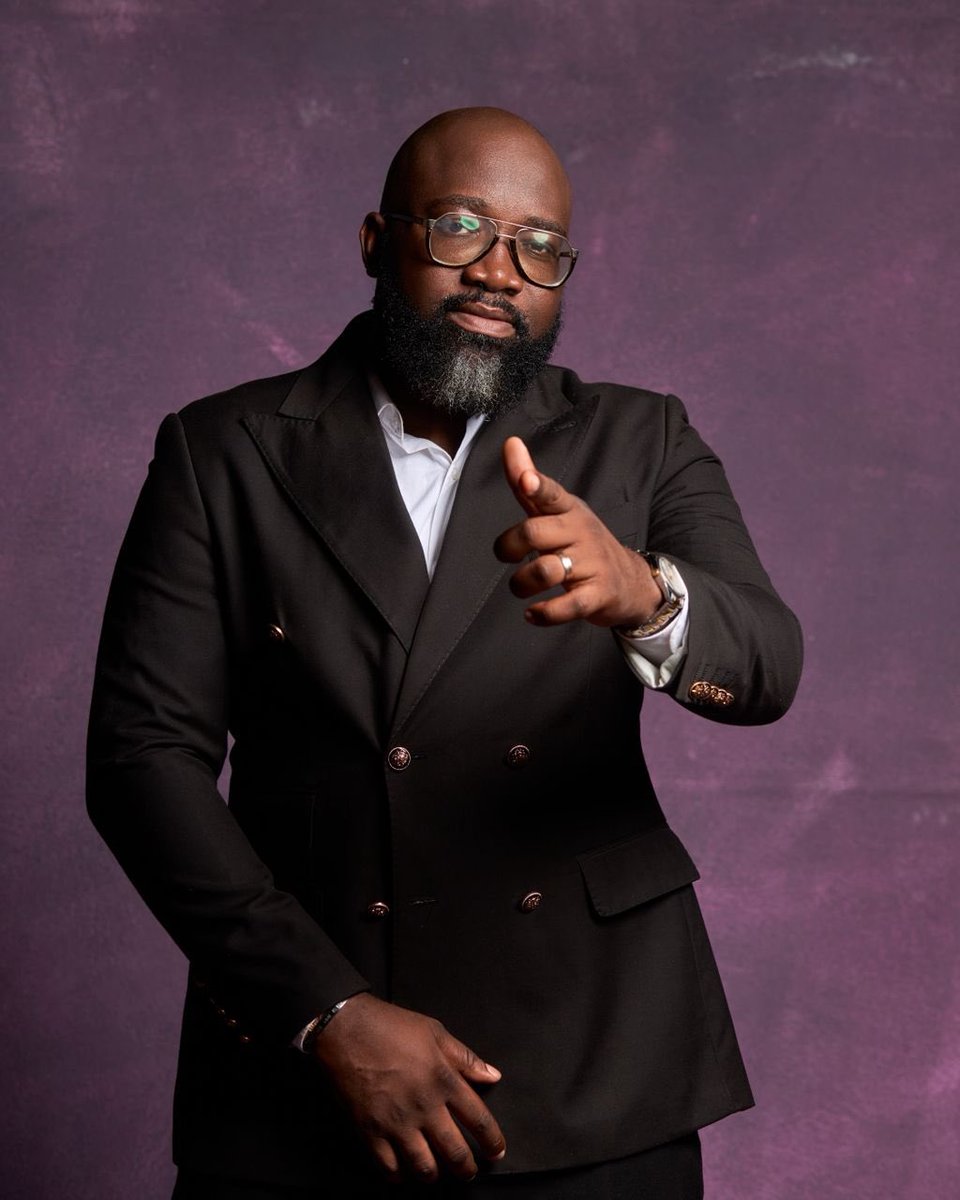 Meet Kafui Sokpe aka  <a href="/mistameister/">Meistermind</a> the Bossuu of <a href="/JamboSpaces/">JamboSpaces : CREATIVES NEED SPACE</a> and a marketing Einstein..

I Dey believe am pass.. 
Another name for excellence is “Volta vi”