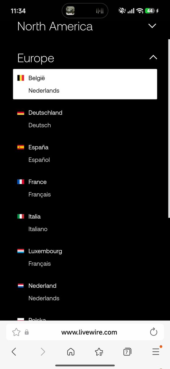 wagahat2547376's tweet image. Le site internet #belge de #Livewire uniquement en néerlandais, contrairement à la Suisse accessible en trilingue.
Le wallon moyen s'intéresse tellement peu aux motos électriques ? 🤦🙁